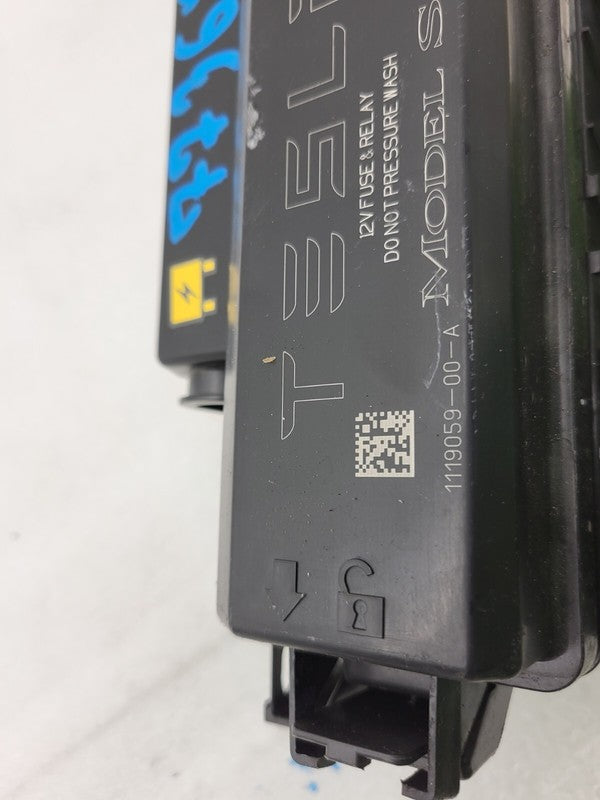 111905900A ⭕2016-2020 Model S Front Efuse Frunk Fuse Relay Junction Box Module 1119059-00-A