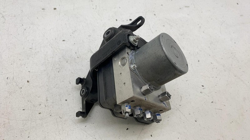 104474100D 2017-2023 Tesla Model 3 Anti-Lock Brake System Abs Pump Module Unit 1044745-00-B