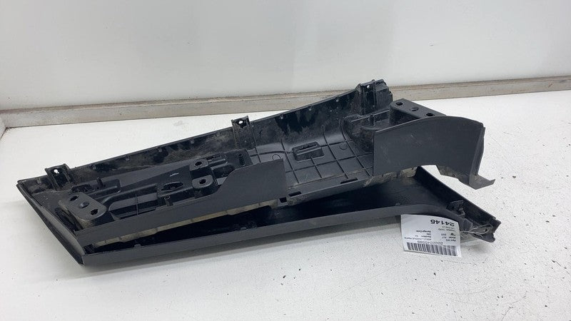 PT00000327J ⭕2022-2024 Rivian R1T Rear Left Door Cladding Lower Body Trim Cover PT00000327-J