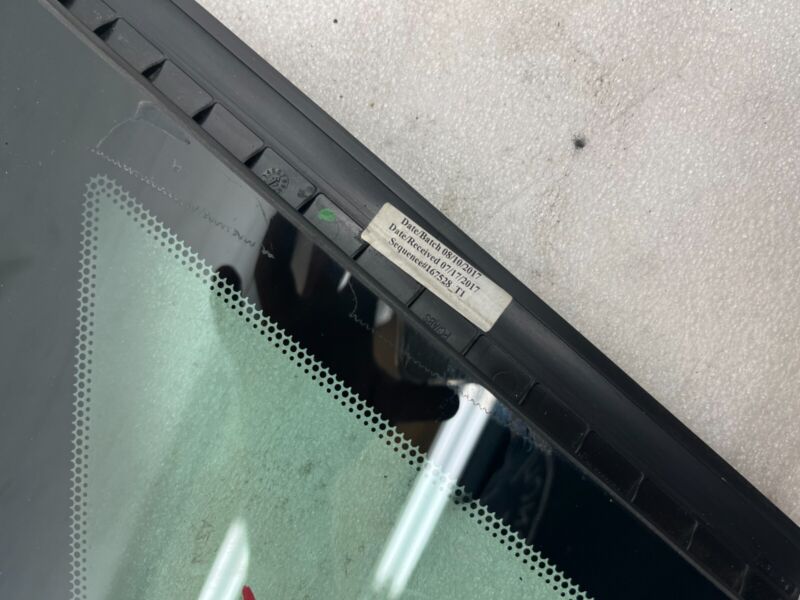 2012-2020 Tesla Model S Rear Passenger Side Quarter Fixed Glass Right Assembly