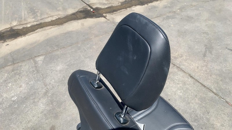 ⭕21-24 Ford Mustang Mach-E Front Passenger Side 1st Row Seat Leather Black Right