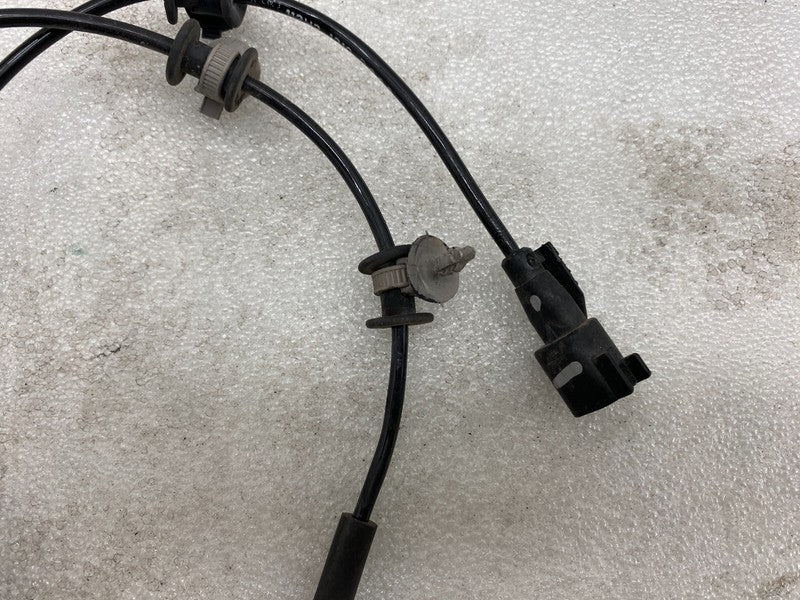 104476100F ⭕17-23 Model 3 Front Left or Right Anti-Lock ABS Wheel Speed Sensor 1044761-00-F