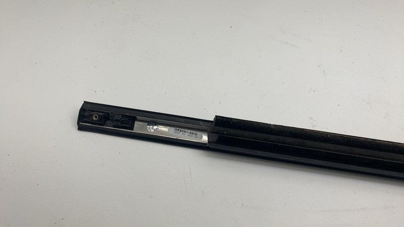 84842457 ⭕ 19-25 Chevrolet Silverado 1500 Rear Right Door Window Belt Molding RH 84842457