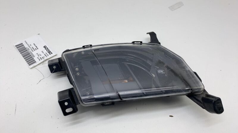 100599500D 12-20 Tesla Model S Front Driver Side Fog Light Cornering Lamp Left 1005996-00-E