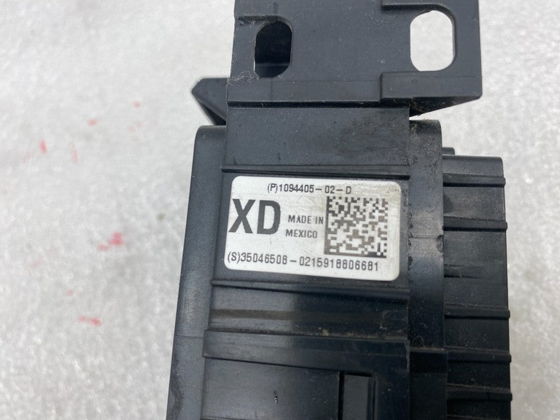 109440502D 16-20 Model S Front Efuse Frunk Fuse Relay Junction Box Module Unit 1094405-02-D