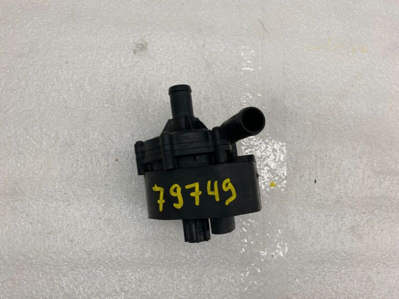 103732700G 2016-2020 Tesla Model S X Cooling System Auxiliary Water Coolant Pump FWD Assy