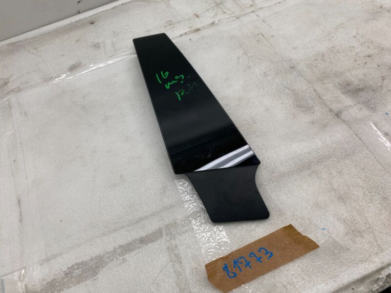 2012-2015 Tesla Model S MS Right B-Pillar Molding Applique Glass Trim Cover RH