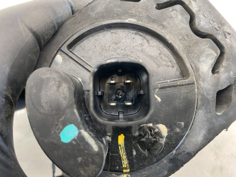 103534800F 2016-2020 Tesla Model S X Front Auxilliary Electric Cooling System Coolant Pump