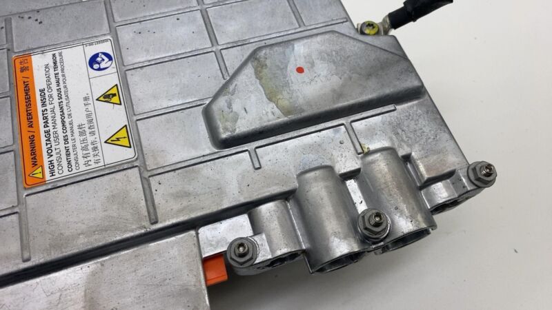 1048910 00 A 2012-2015 Tesla Model S MS 1-Phase High Voltage Junction Box Dual Motor Assembly