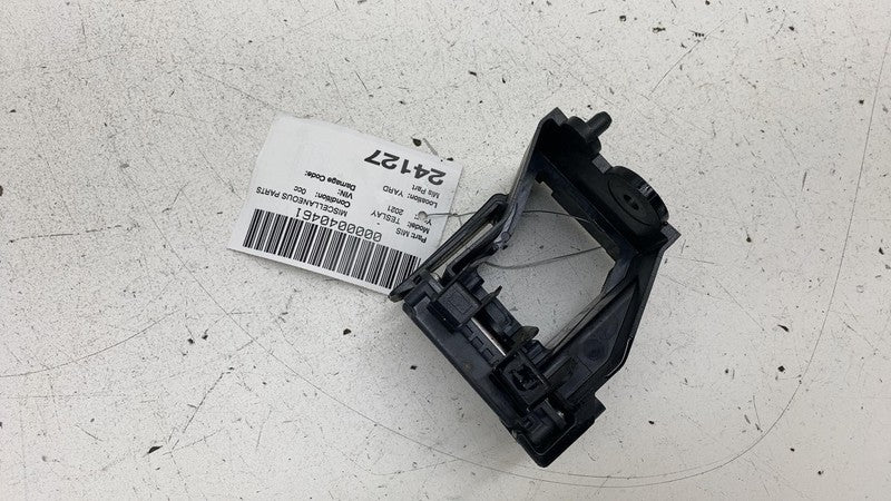 ⭕ 20-23 Tesla Model Y MY Seven Pin Perpendicular Radar Sensor 7-Pin 11