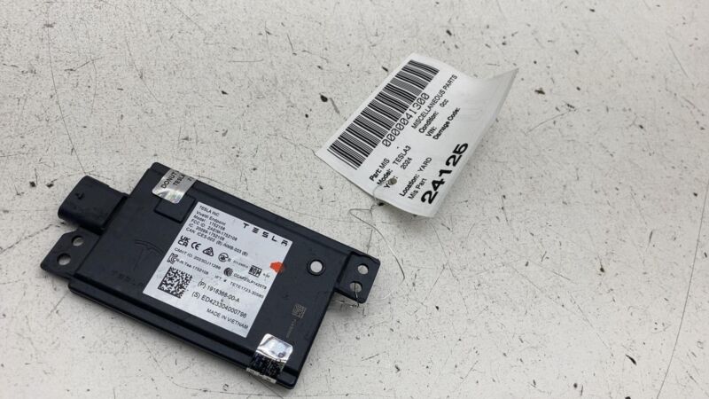 191836800A ⭕ 24-25 Model 3 Bluetooth Low Energy End Point Wheel Liner Module 1918368-00-A