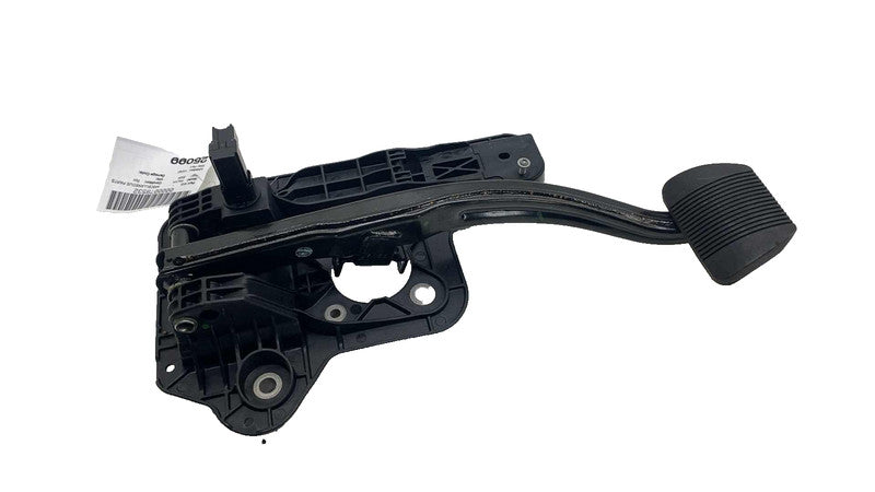 ⭕ 2017-2025 Chrysler Pacifica Foot Brake Stop Pedal w/ Mount Bracket Assembly