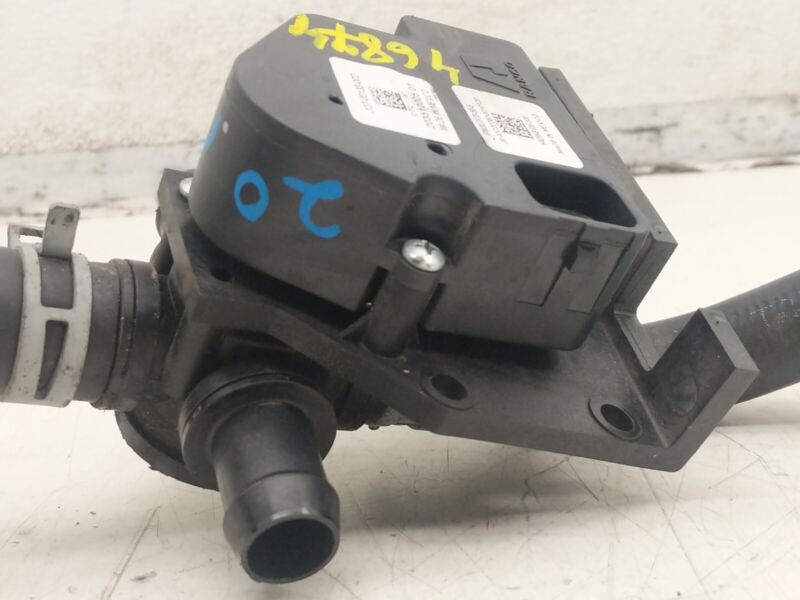 2012-2020 Tesla Model S MS X MX 4-Way Valve Electric Pump with Cooling Pipe Hose