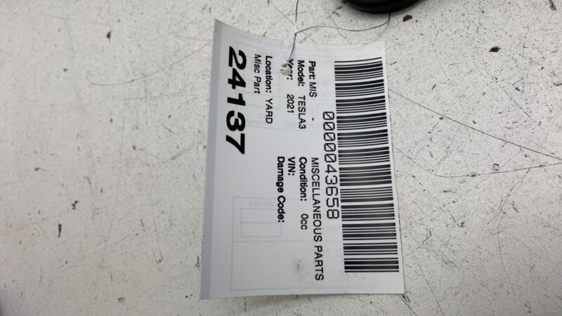 150037200A ⭕ 2017-2023 Tesla Model 3 Right Trunk Trim Support Bracket Black RH 1500372-00-A