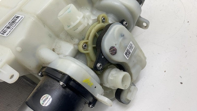 109701599J ⭕ 2017-2020 Tesla Model 3 Reservoir Superbottle Tank Chiller Cooler 1097015-99-J