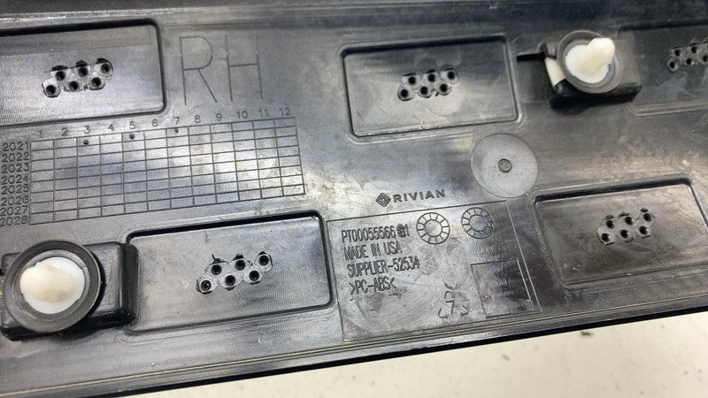 ⭕ 2022 Rivian EDV-700 Outer Right Side A-Pillar molding Trim RH OEM PT