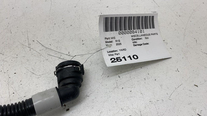 PT00684210-C ⭕ 2022-2025 Rivian R1S Front Drive Unit Coolant Water Hose Tube OEM PT00684210-C