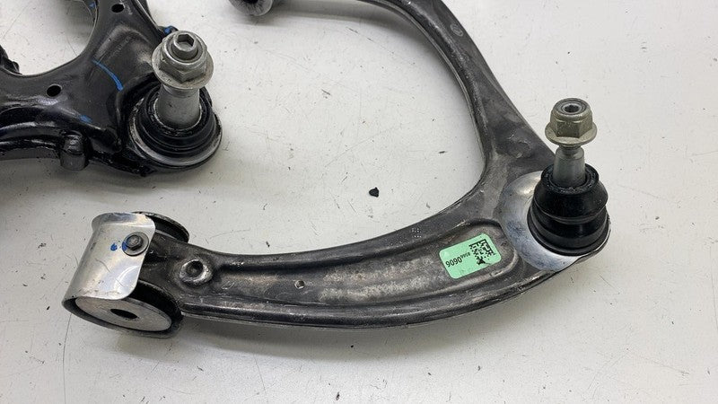 13549863 ⭕ 2025 Chevrolet Silverado 1500 Front Left Spindle Knuckle w/ Control Arm Links