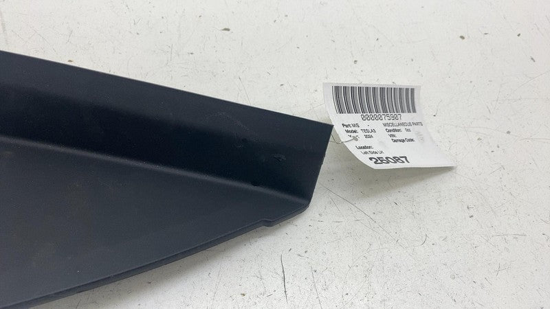 ⭕ 2024-2025 Tesla Model 3 Front Right Instrument Panel Dash End Cap 17