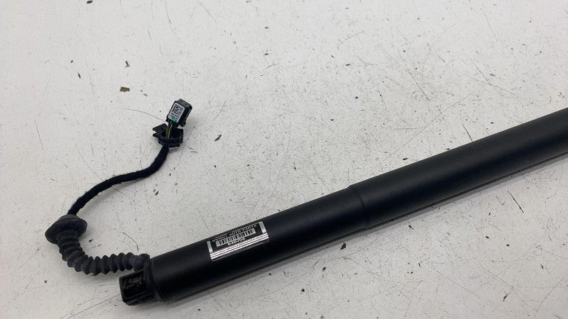 31689670 ⭕ 2023 Polestar 2 PS2 Rear Passenger Right Tailgate Gas Cylinder Strut 31689670