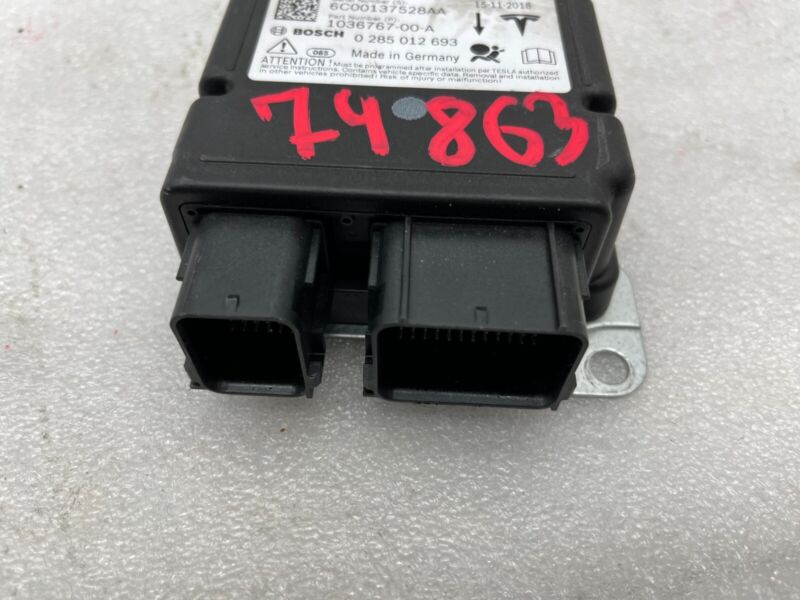 103676700A ⭕ 16-20 Tesla Model X Safety Restraint Control Module (Crash Data) 1036767-00-A
