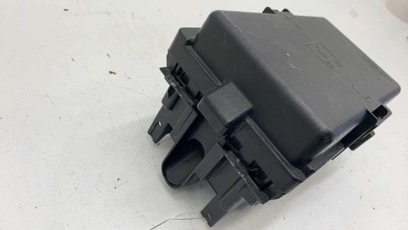 63565387 ⭕ 2018-2021 Chrysler Pacifica Engine Fusebox Fuse Box Relay Module OEM 6356-5387