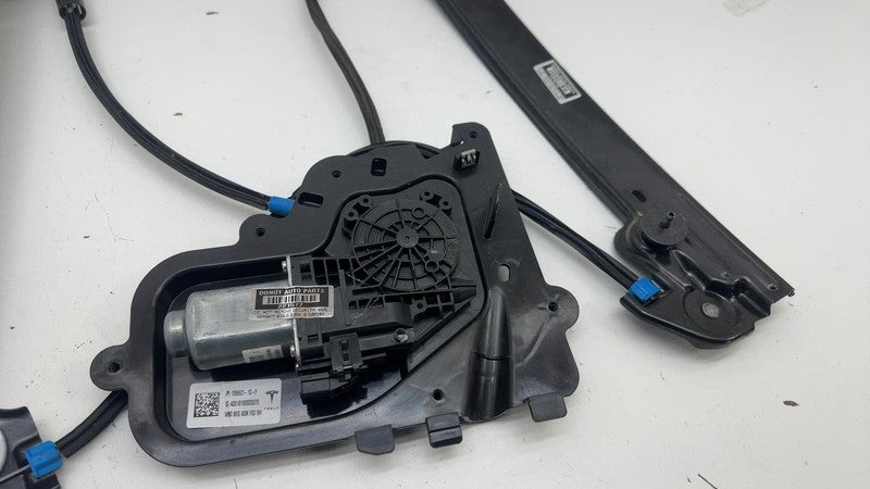 109662110F ⭕ 2017-2023 Tesla Model 3 Front Right Door Window Regulator & Motor 1096621-10-F