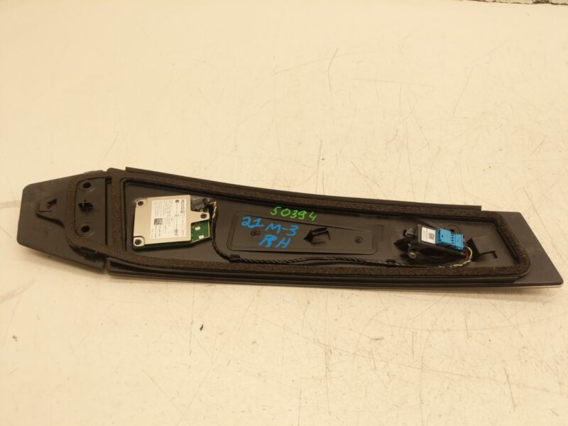 1100441 00 E ⭕20-23 Model 3 Right B-Pillar Applique Glass Trim Molding w/ Camera 1100441-00-E