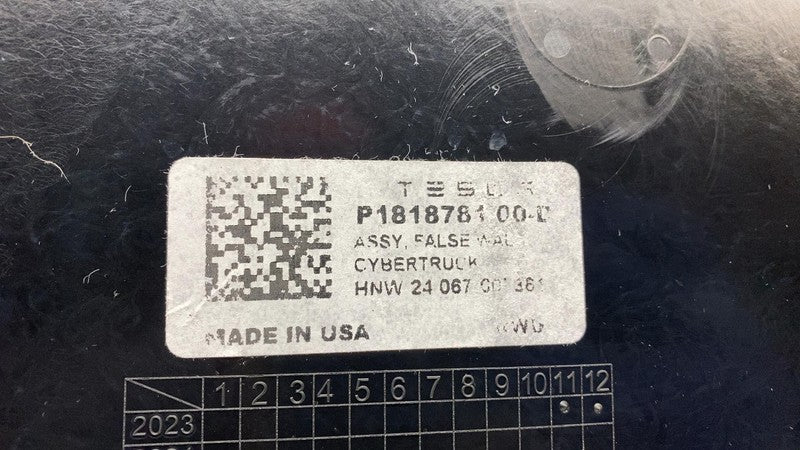 1818781-00-D 2024 2025 Tesla Cybertruck Front Truck Bed False Wall Assembly 1818781-00-D OEM