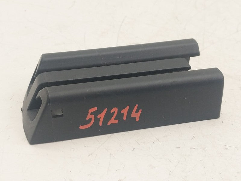 1051476 00 A 12-20 Model S Front Seat Rail Track Trim Rear Outer End Slide Cover 1051476-00-A
