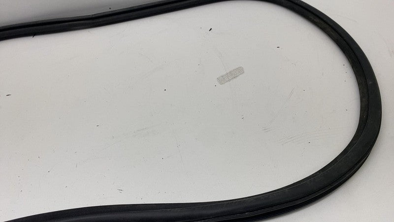 ⭕ 22-24 Rivian R1T R1S Front Passenger Side Door Weatherstrip Rubber Seal Right