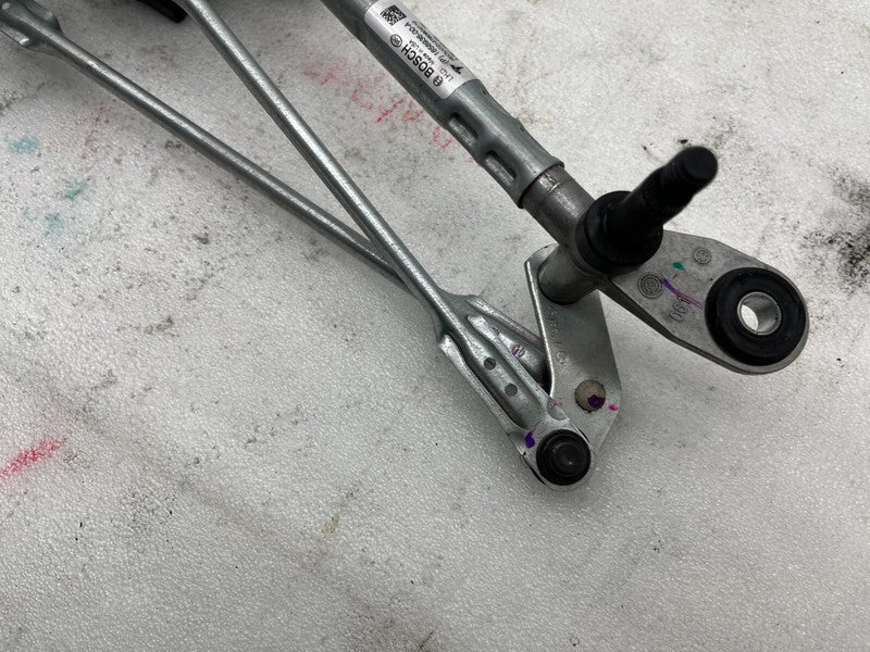 1658936 00 A ⭕ 20-23 Model Y Front LHD Windshield Wiper Linkage Module and Motor 1658936-00-A