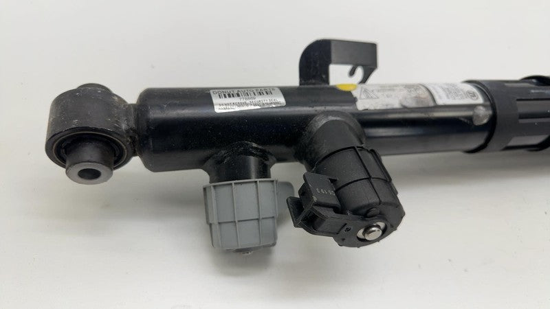 9Y0 513 028 F ⭕2024-2025 Porsche Cayenne Rear Right Suspension Shock Strut Absorber 9Y0513028F