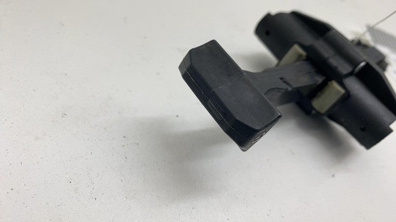 31662622 ⭕ 21-23 Polestar 2 Front Passenger Right Door Hinge Check Strap Stopper 31662622