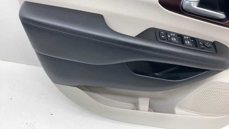 5SC702D2AG ⭕17-24 Chrysler Pacifica Front Driver Side Door Panel Trim Cover Left 5SC702D2AG