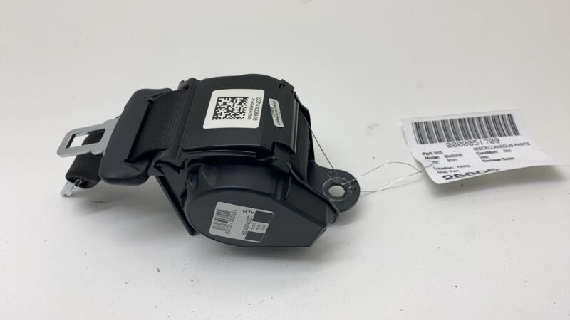 633900400C 2017-2022 BMW 530e G30 Rear 2nd Row Center Middle Seat Belt Retractor Black OEM
