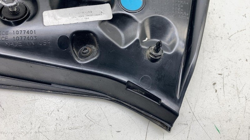 ⭕ 17-23 Tesla Model 3 Rear Left Inner Taillight LED Tail Lamp (3-Pin)