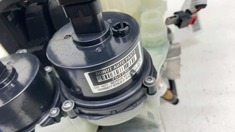 154990200C ⭕ 2021-2025 Tesla Model 3 Supermanifold Refrigerant Chiller w/ Coolant Reservoir