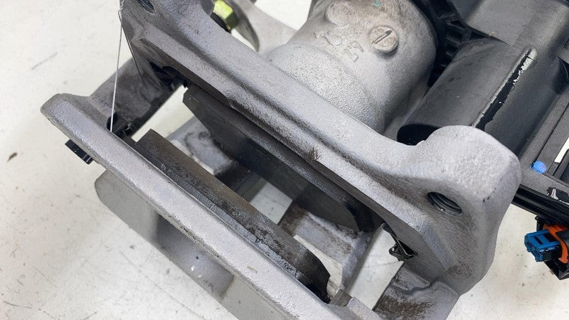 ⭕ 17-25 Tesla Model 3 M3 Rear Left Caliper w/ Brake Hose Line BASE 104