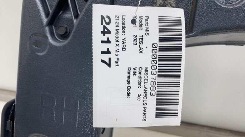 102878300 2016-2024 Tesla Model X MX Rear Passenger Side Door Glass Frame Right RH Assy