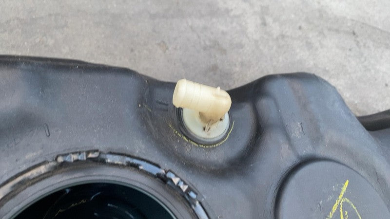 ⭕ 2013-2024 Ram 3500 6.7L 4DR Diesel Fuel Tank Assembly 68231616AE