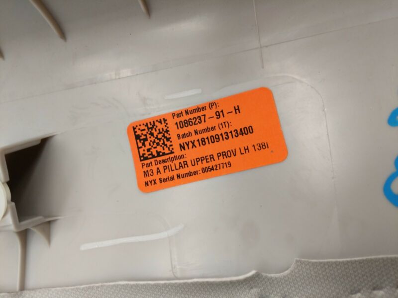 1086237 91 H 2017-2023 Tesla Model 3 Front Driver Side Upper A-Pillar Trim Cover Panel Left