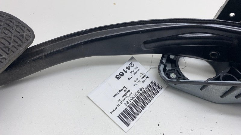 A1662940001 2012-2018 Mercedes-Benz GLE350 Front Brake Stop Pedal w/ Sensor A1662940001 OEM