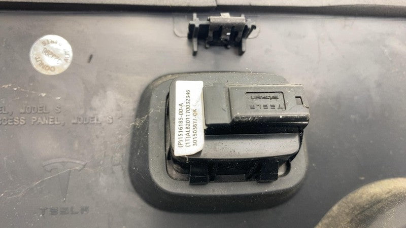 1564256 00 A 2021-2024 Tesla Model S X Front Trunk Luggage Storage Frunk Access Panel Assy