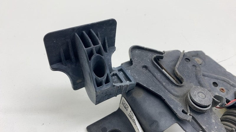 6007572-00-E ⭕ 12-15 Tesla Model S Front Frunk Hood Lock Latch Secondary Release 6007572-00-E