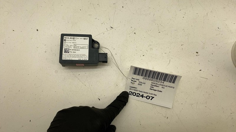 ⭕ 17-23 Tesla Model 3 Rear Bumper Body Control Module Computer BCM 109