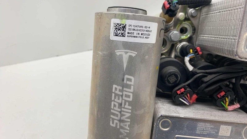150680300G 21-25 Model 3 Supermanifold Refrigerant Chiller + Coolant Reservoir 1547595-03-H