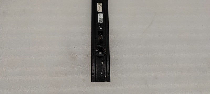 111985300B 17-23 Model 3 Front Right 1st Row Seat Adjuster Motor w/ Rail Track 1119853-00-B