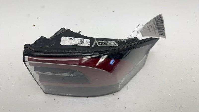 1034333-00-B ⭕ 2016-2020 Tesla Model X MX Rear Right Outer Taillight Tail Lamp 1034333-00-B
