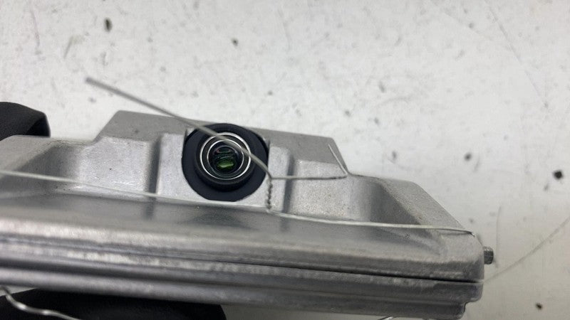 PT00000023 ⭕22-24 Rivian R1T R1S Lane Departure Assist Camera Windshield Mounted PT00000023